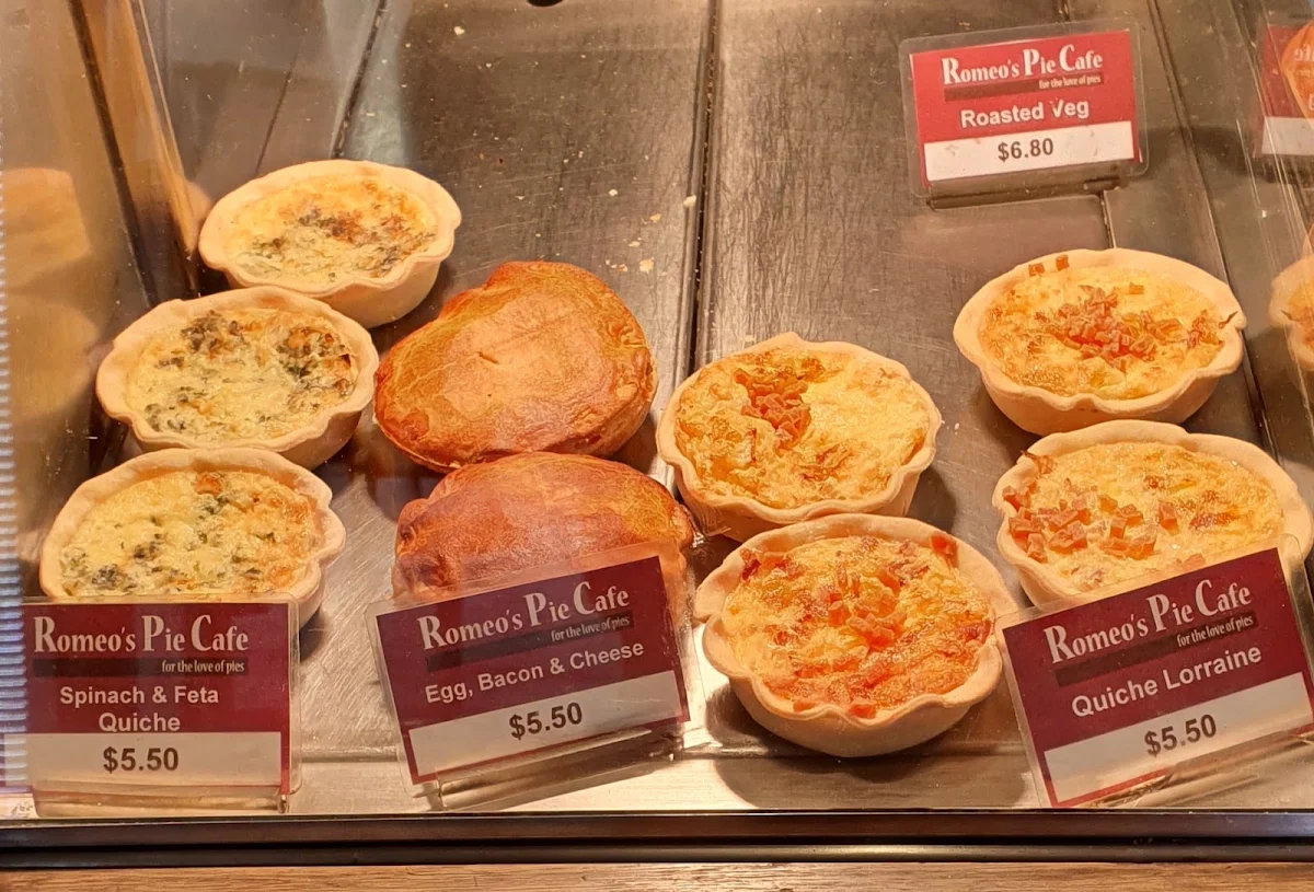 Menu, Romeo's Pie Cafe