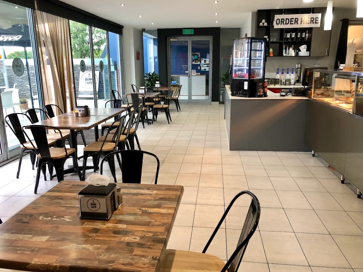 Vibe, 36 Bank Cafe