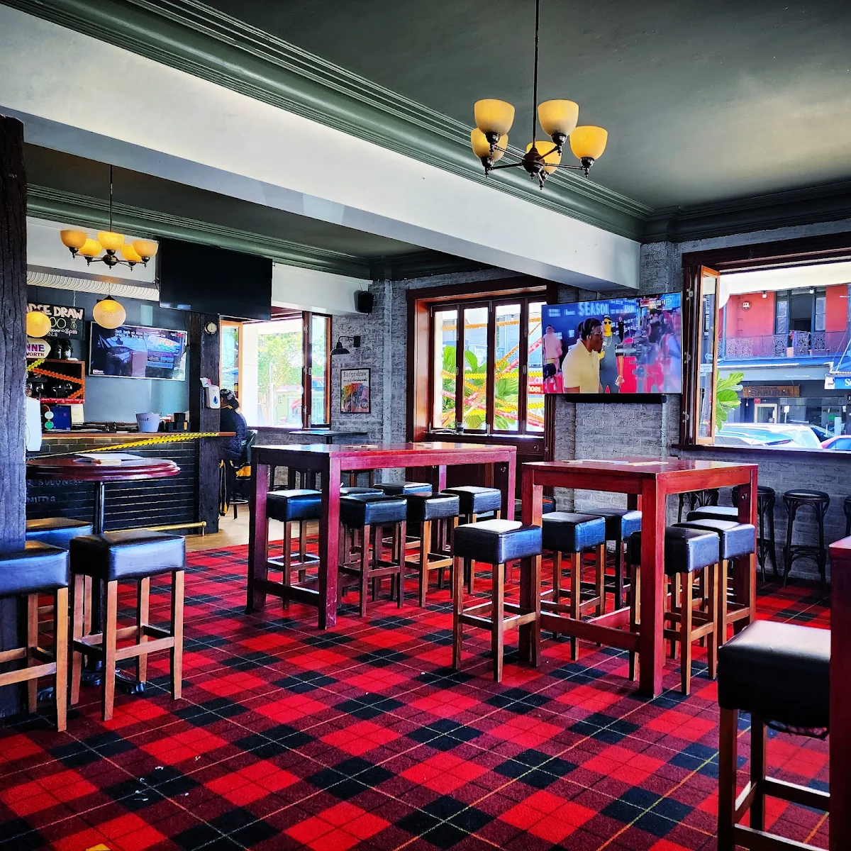 Vibe, Cat & Fiddle Hotel
