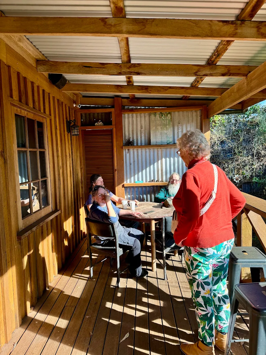 Vibe, Thistle Hut