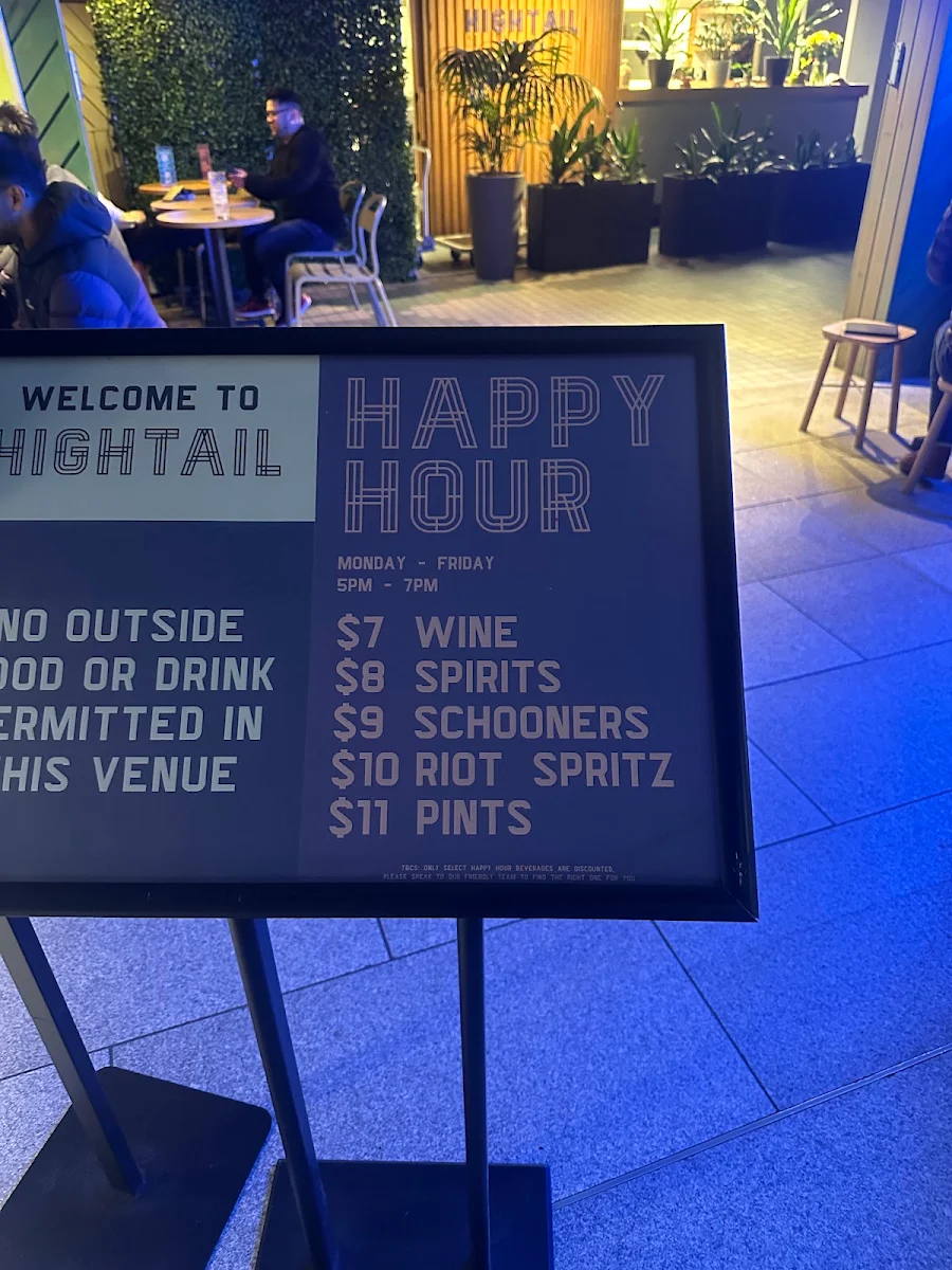 Menu, Hightail Bar