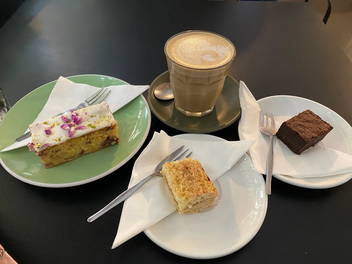 Food & drink, Madlilys Cafe