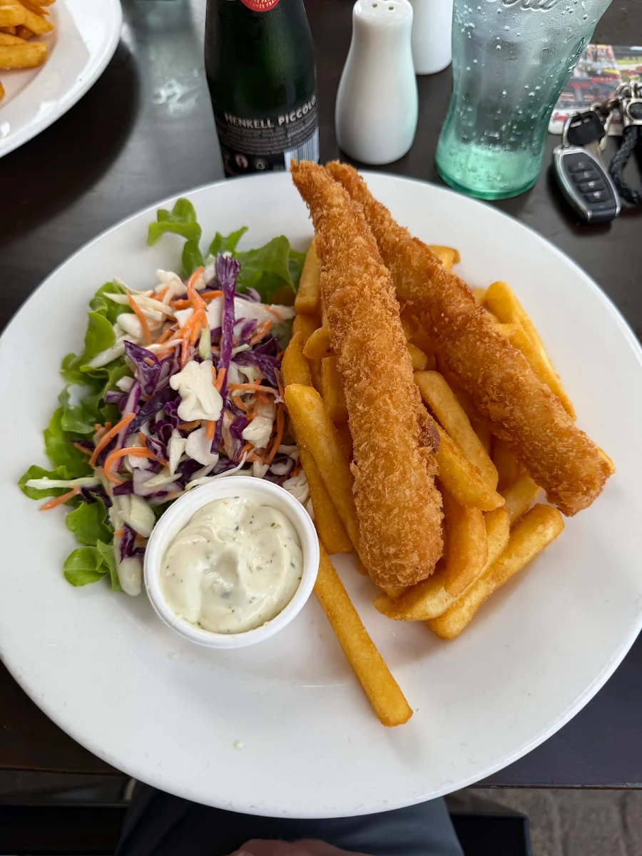 Food & drink, Yachtie Bar & Cafe