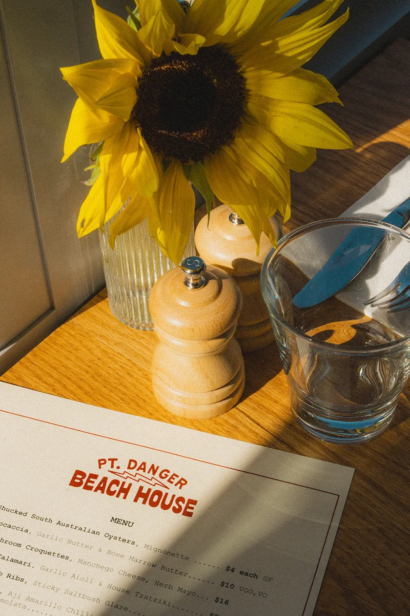 Menu, Pt Danger Beach House