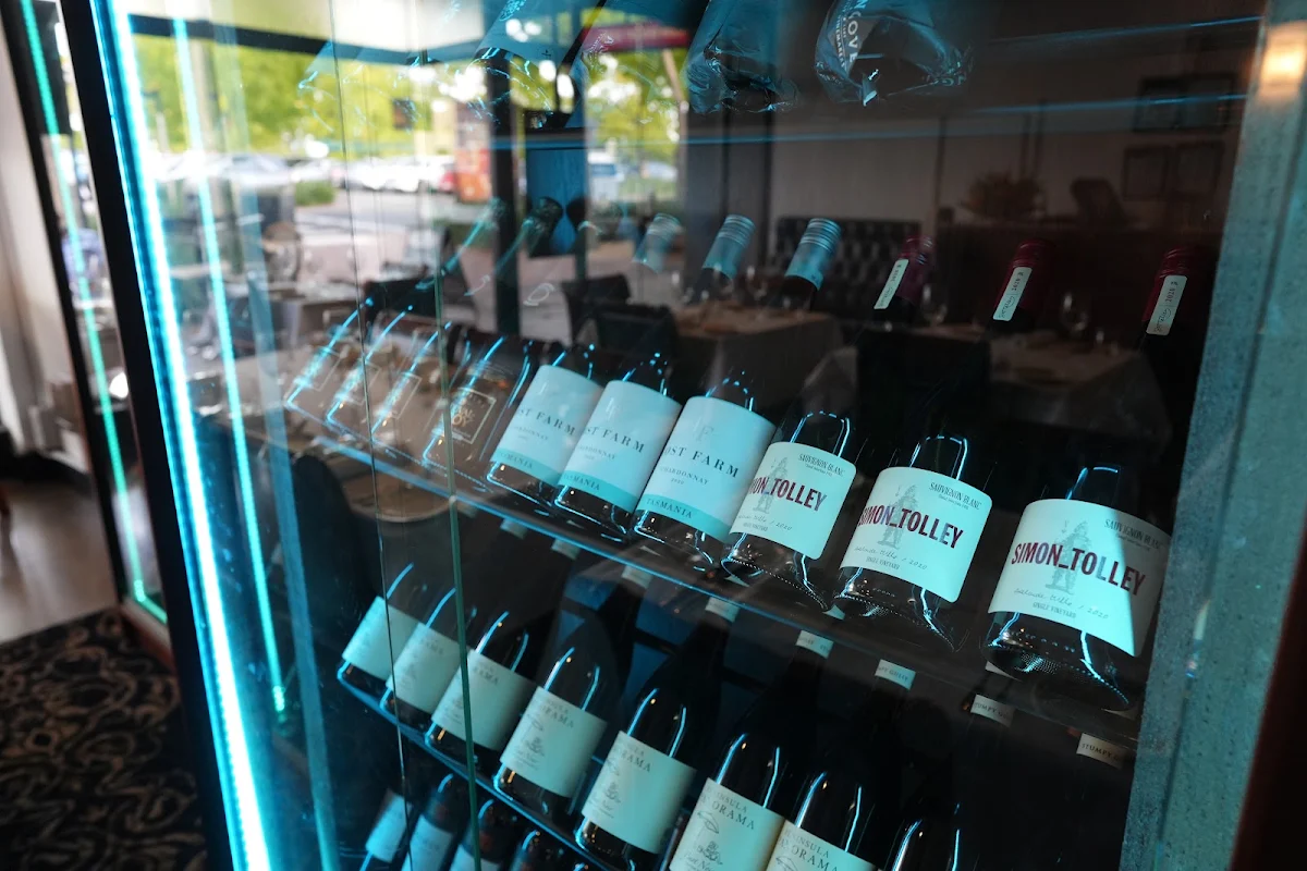 Vibe, Waadiya Mount Waverley