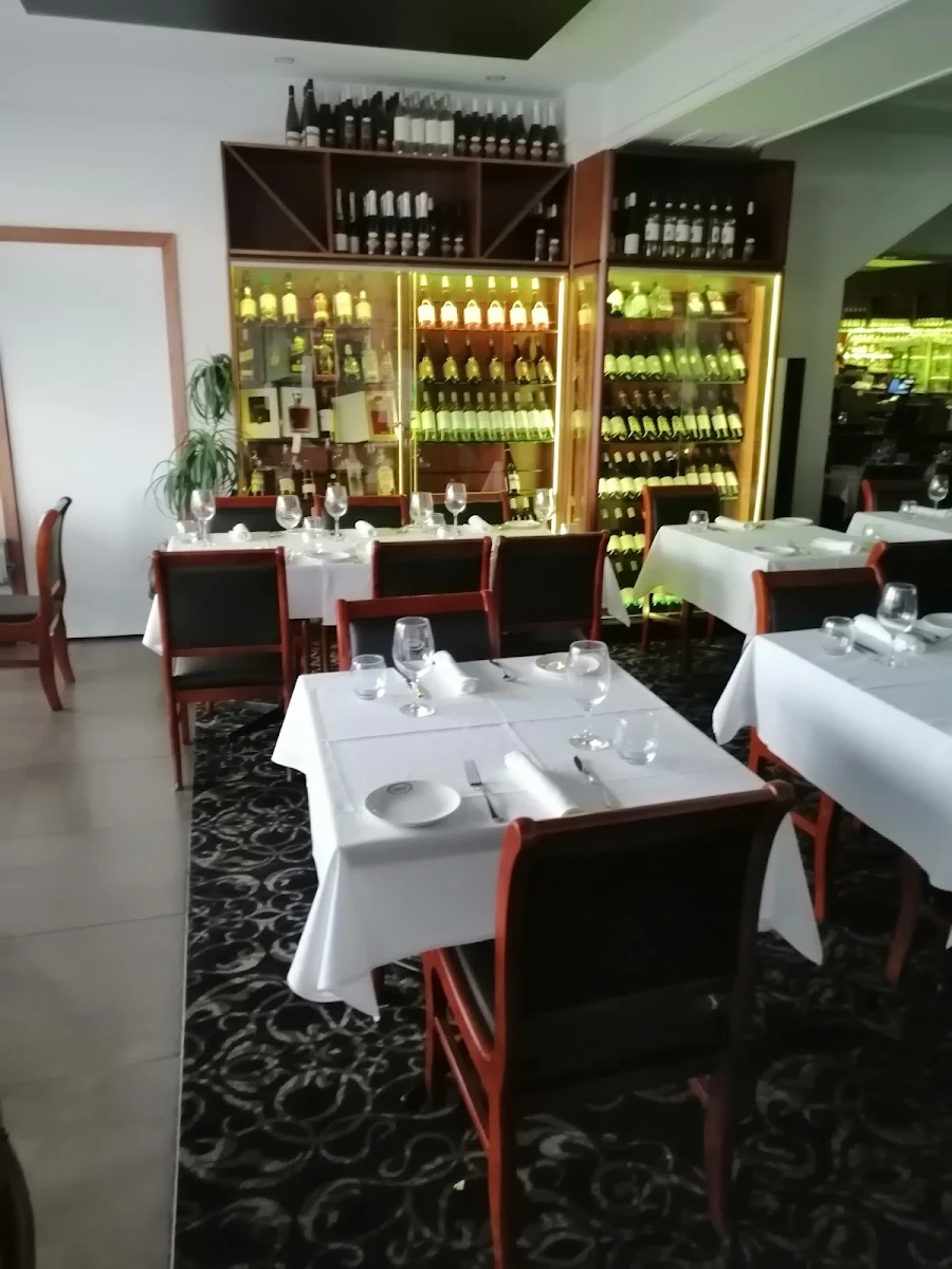 Vibe, Waadiya Mount Waverley