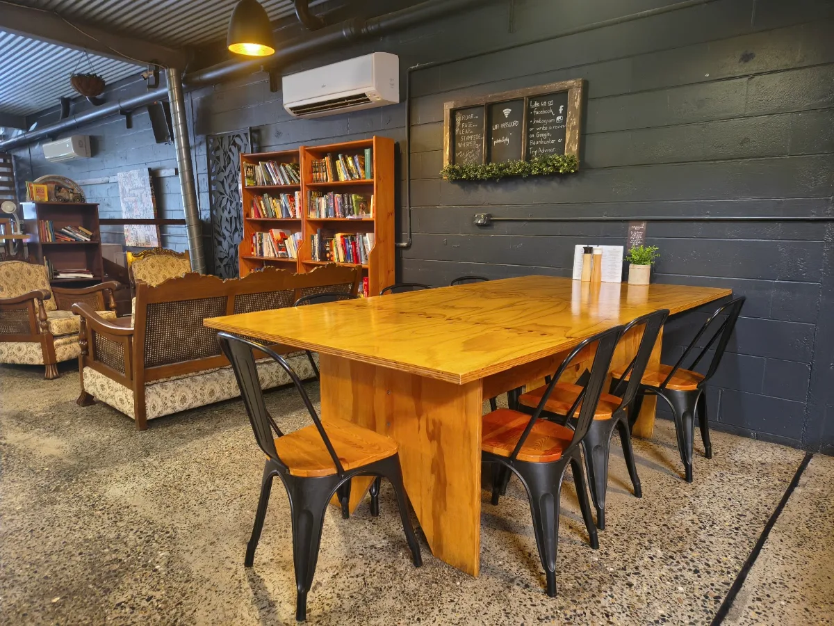 Vibe, Palate & Ply Espresso Bar, Cafe & Roastery
