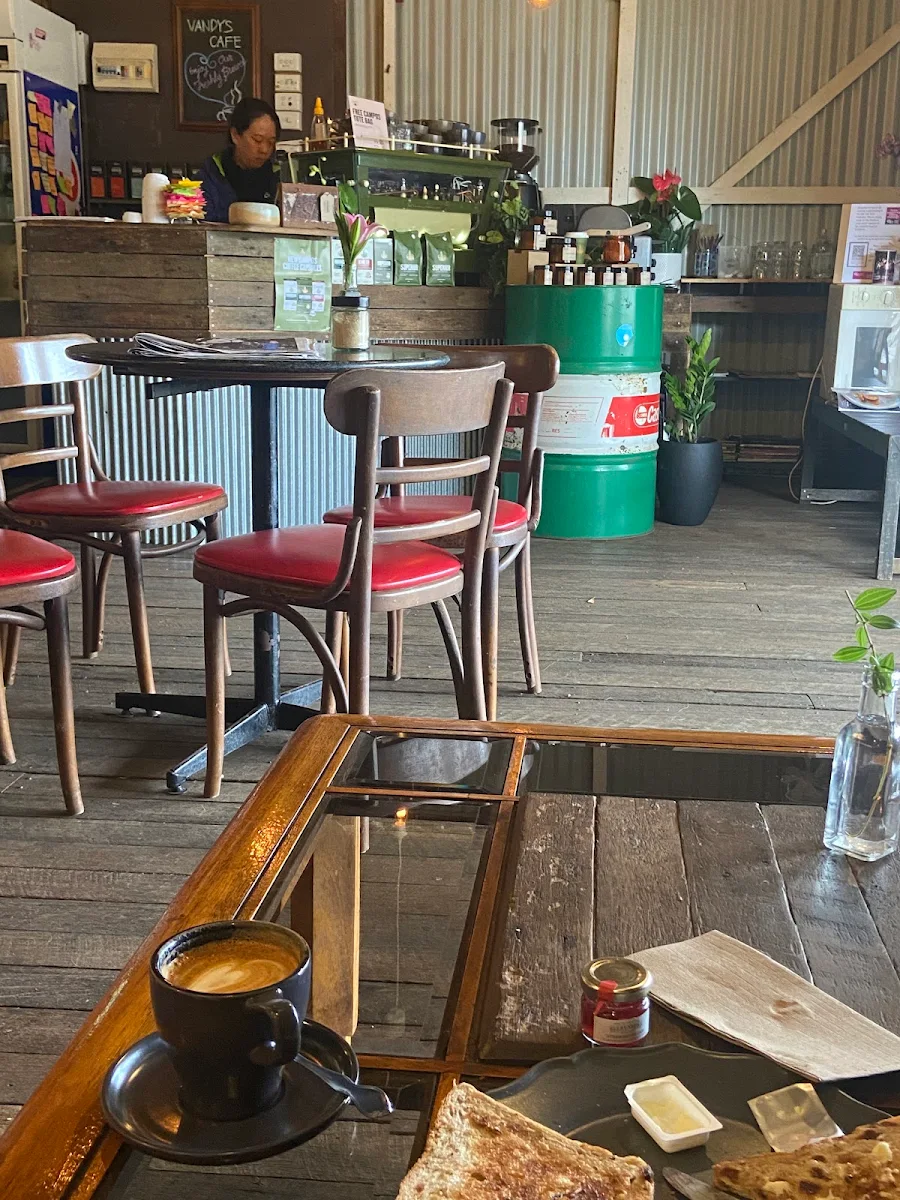Food & drink, Vandys Cafe