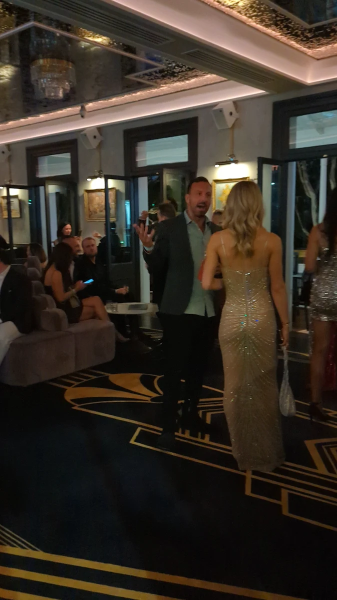 Vibe, The Gatsby Lounge Bar