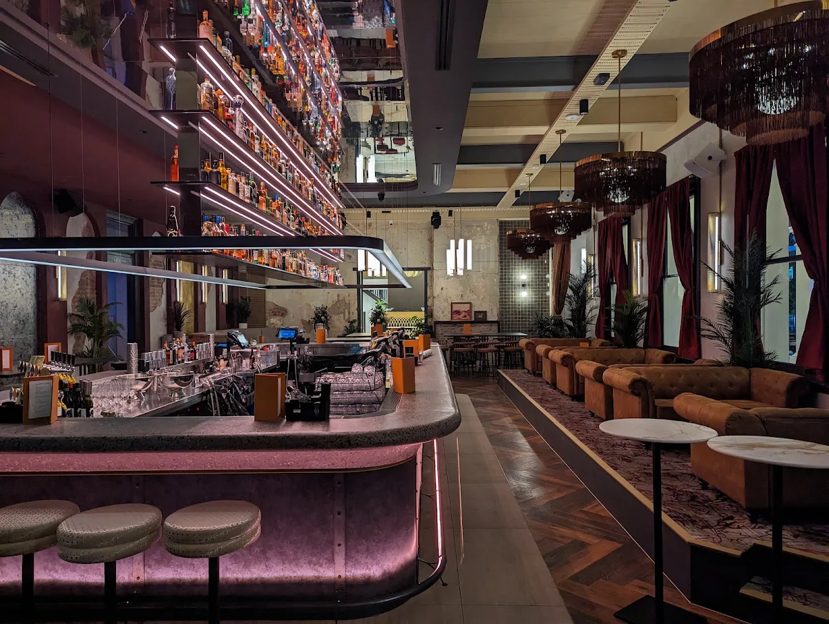 Vibe, The Gatsby Lounge Bar