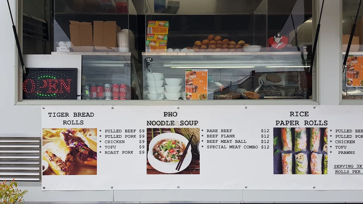 Menu, Great Ocean Rolls