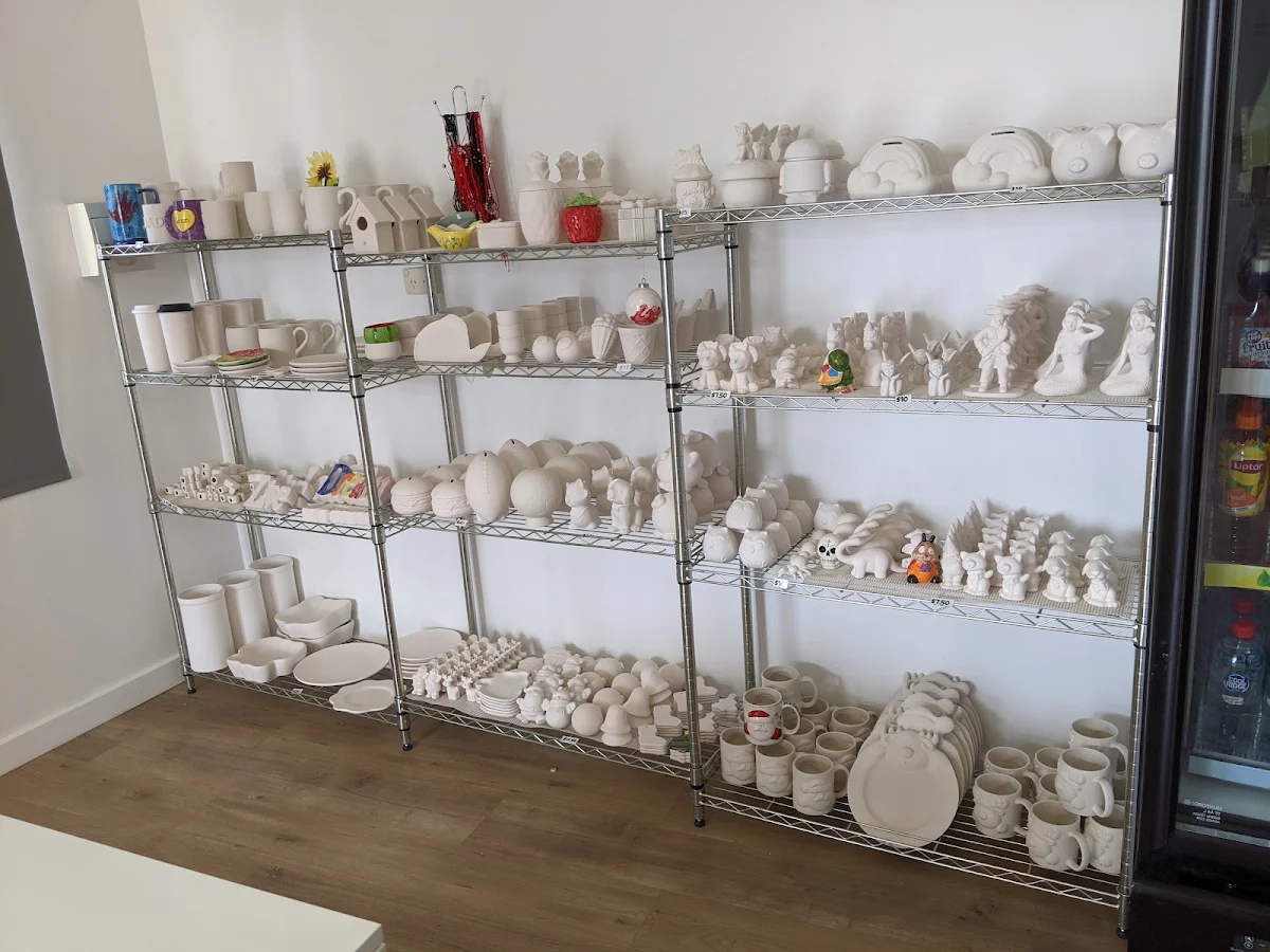 Vibe, Pottering Around Pottery Studio & Cafe