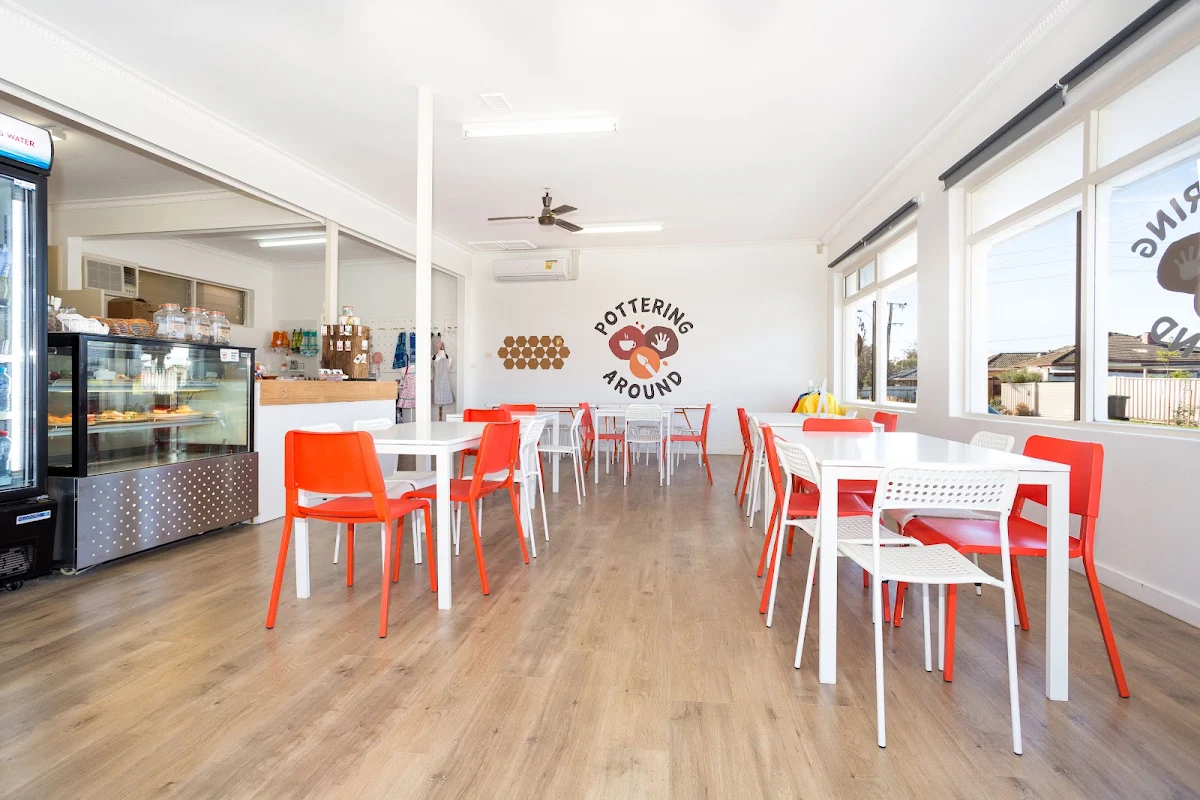 Vibe, Pottering Around Pottery Studio & Cafe