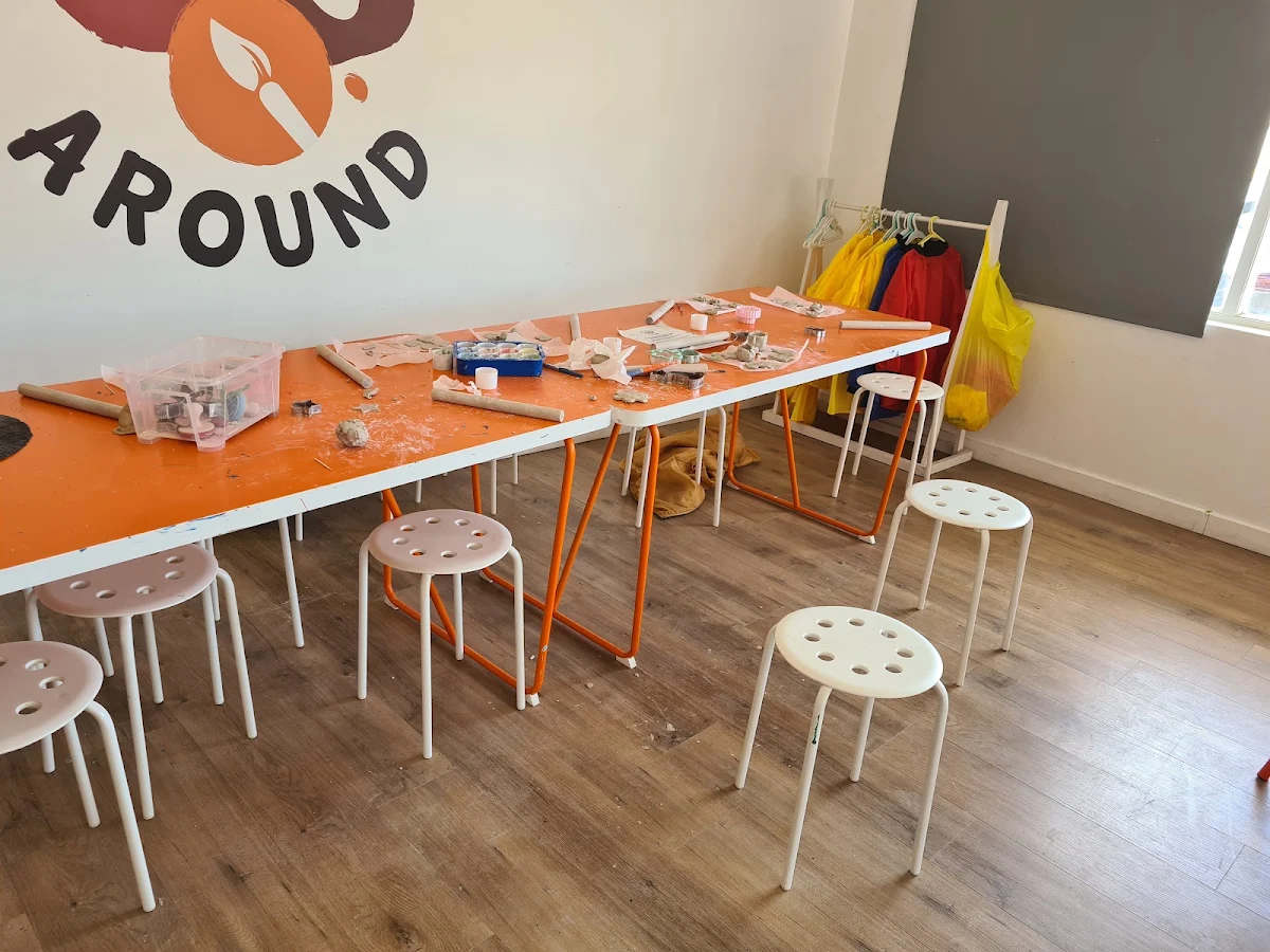 Vibe, Pottering Around Pottery Studio & Cafe