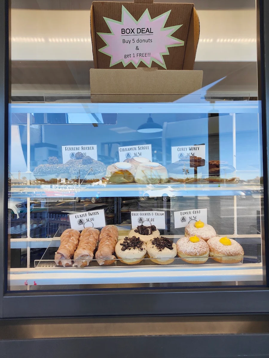 Menu, Big Bears Donuts