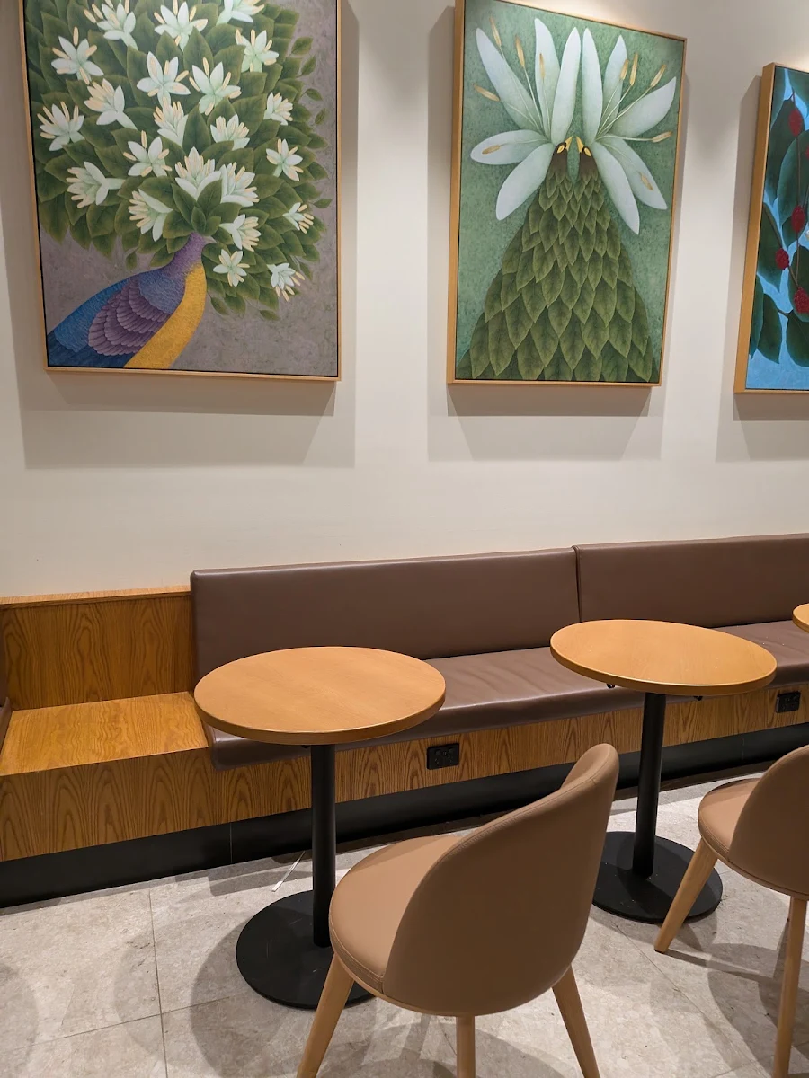 Vibe, Starbucks Rutherford