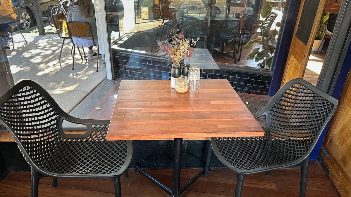 Vibe, Crave Specialty Coffee