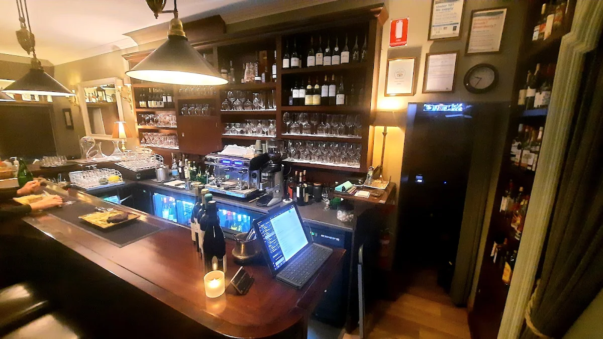 Vibe, Bistro La Provence