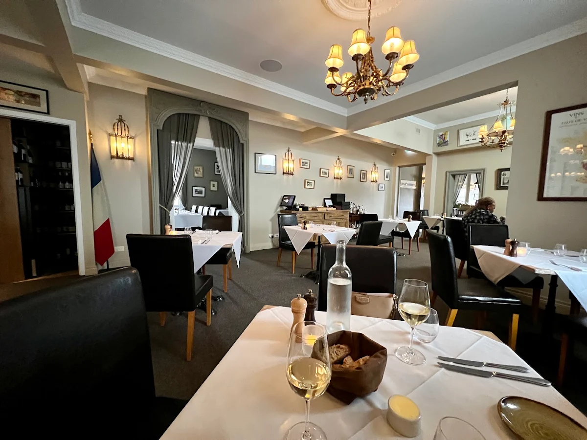 Vibe, Bistro La Provence