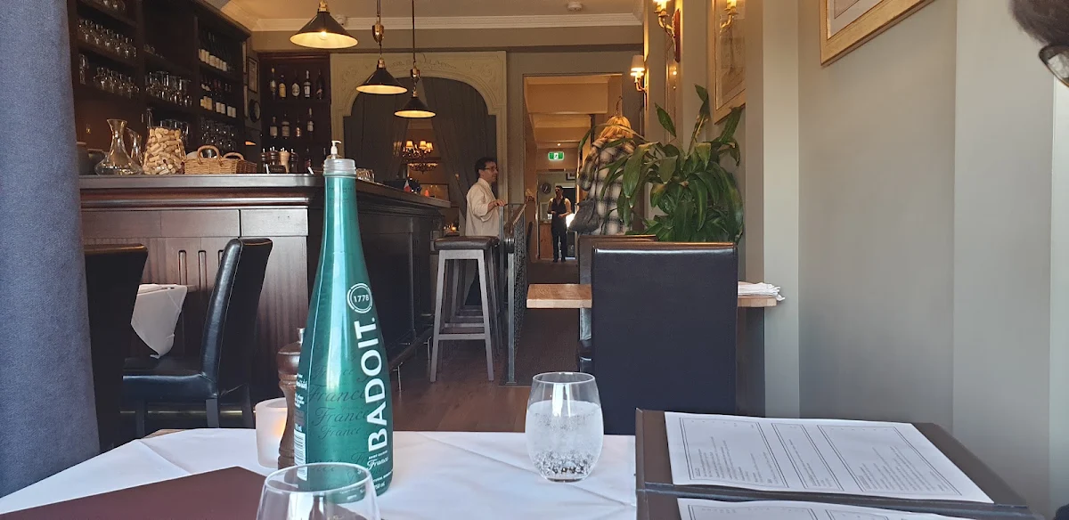 Vibe, Bistro La Provence