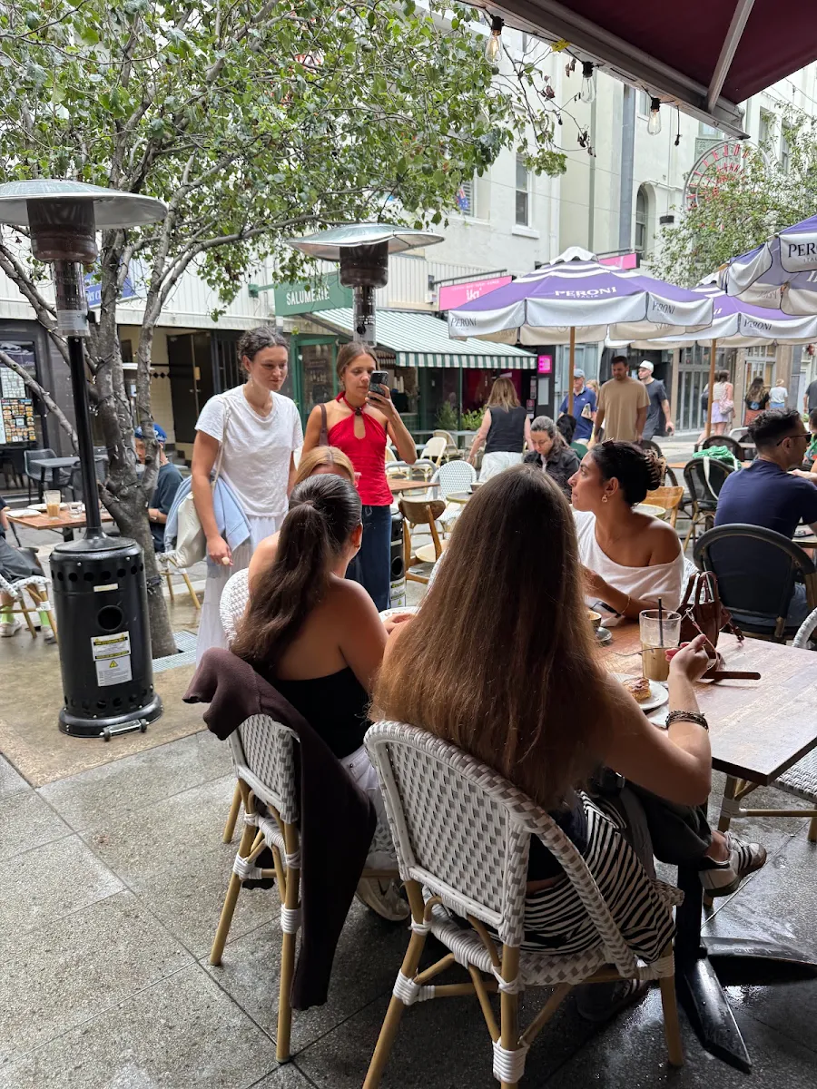 Vibe, Igniis Bake & Roast