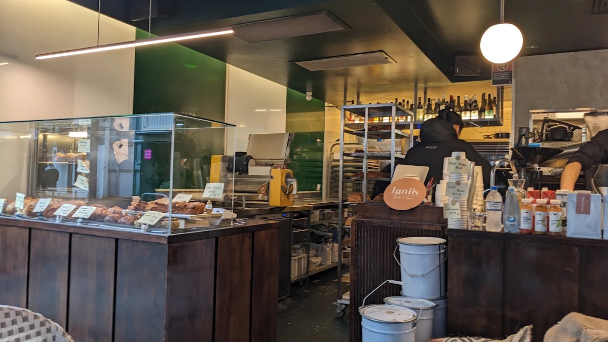 Vibe, Igniis Bake & Roast