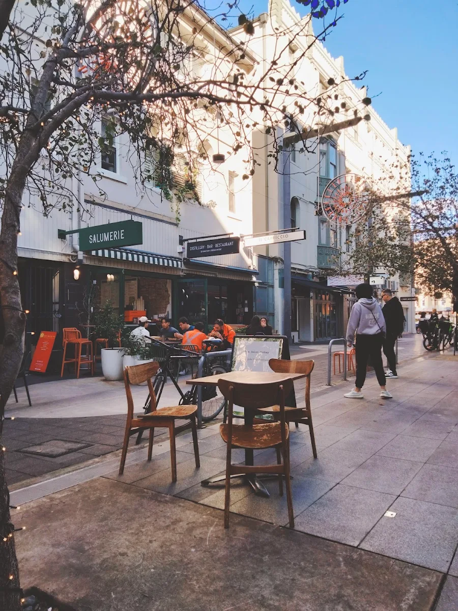 Vibe, Igniis Bake & Roast