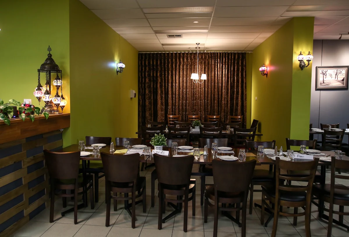 Vibe, Rumi Palace