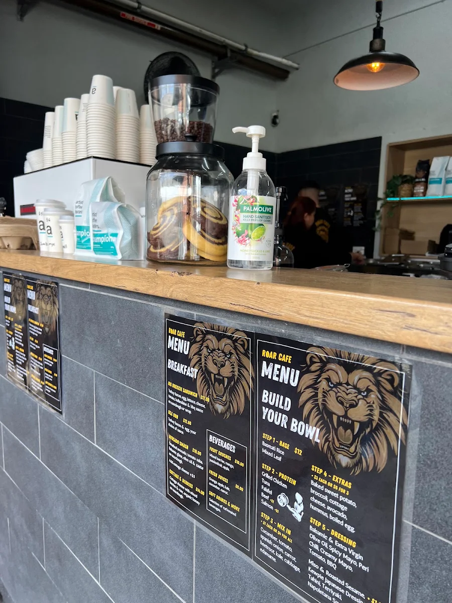 Menu, ROAR CAFE