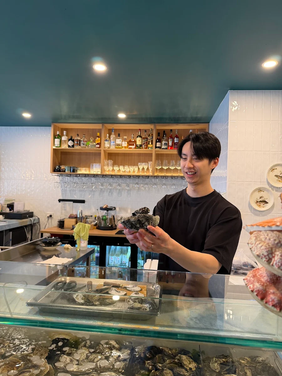 Vibe, Olala Seafood by Muli