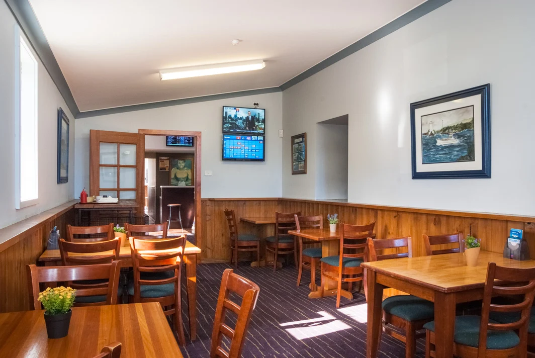 Vibe, Campbell Town Hotel Motel