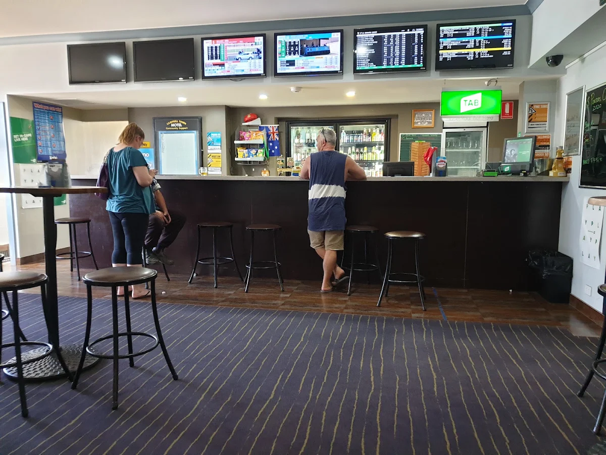 Vibe, Campbell Town Hotel Motel