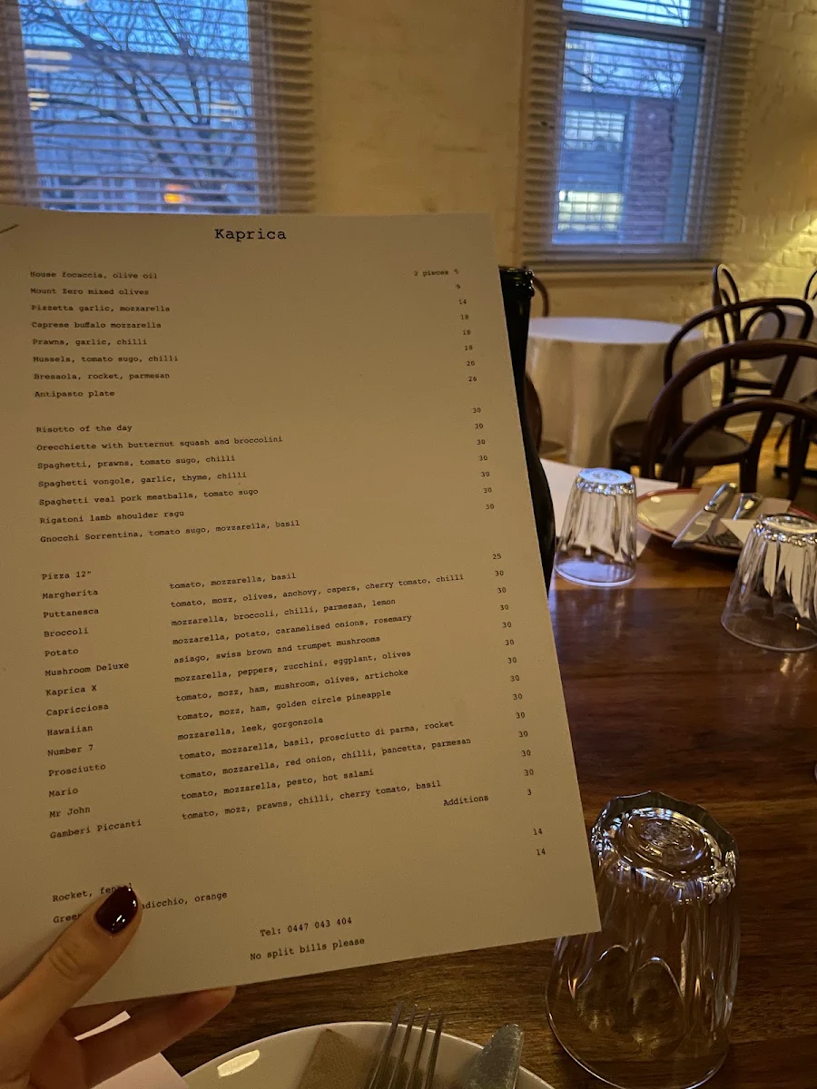 Menu, Kaprica