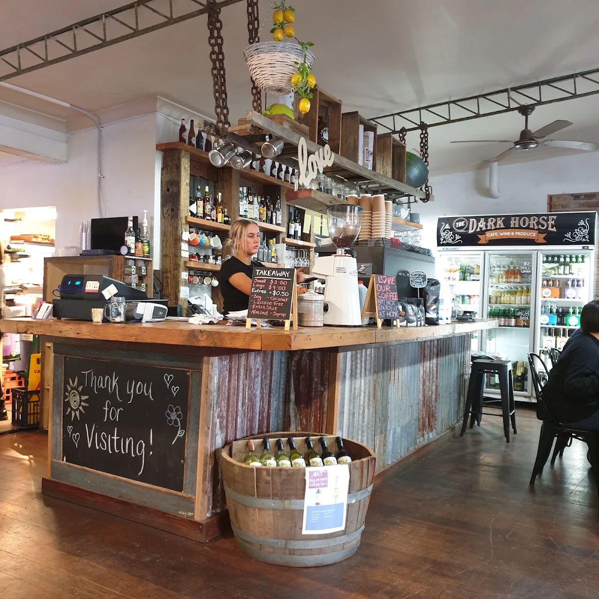 Vibe, Dark Horse Cafe, Wine & Produce