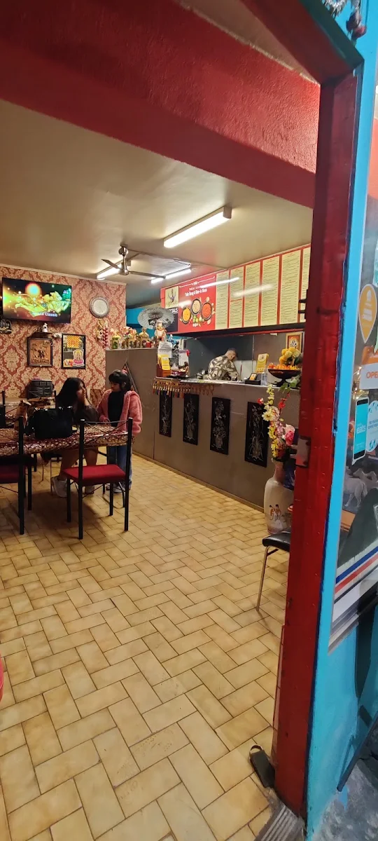 Vibe, Punjabi Tadka Indian Cuisine