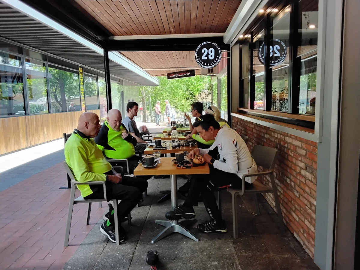 Vibe, 29 Cafe & Eatery