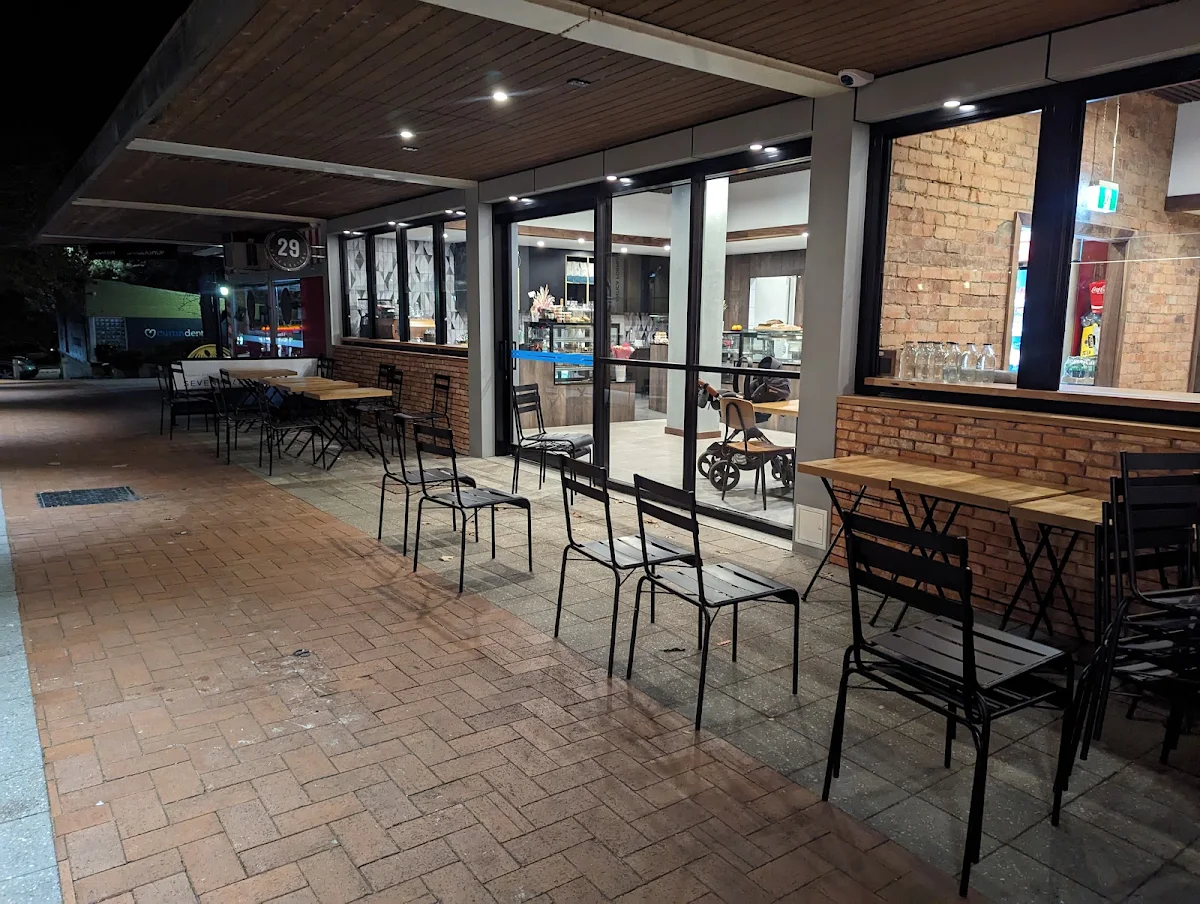 Vibe, 29 Cafe & Eatery