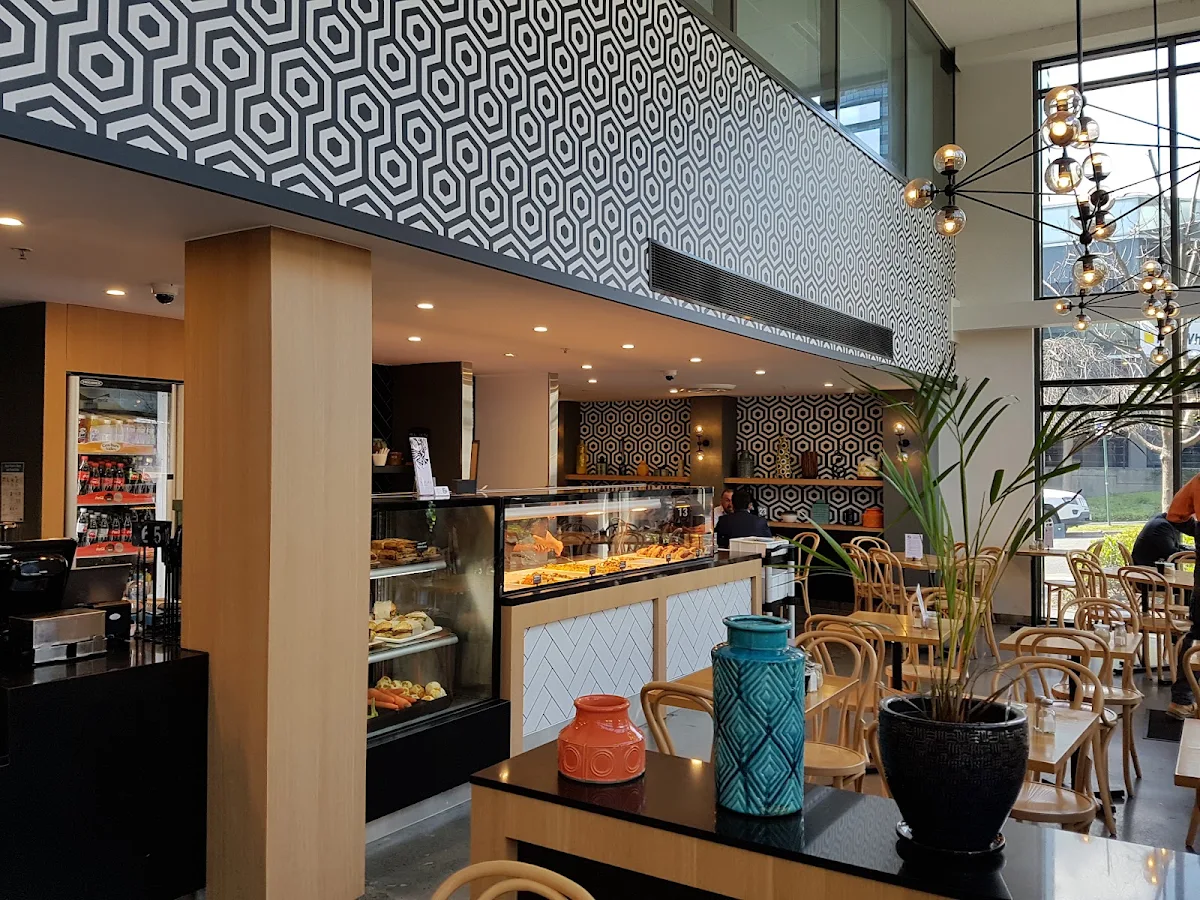 Vibe, Saporo Cafe Box Hill