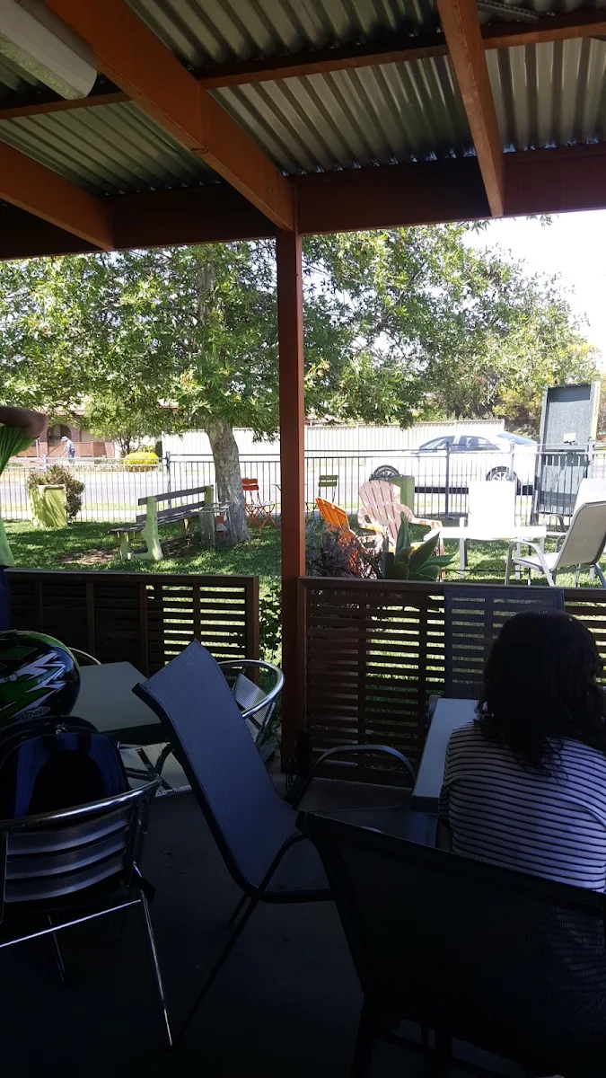 Vibe, The Corner Shack