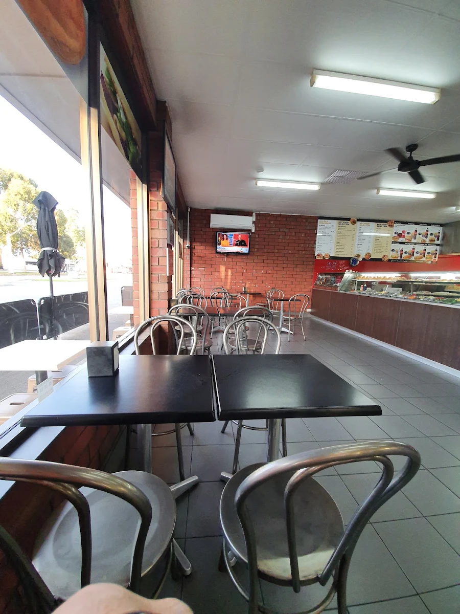 Vibe, Jimbo's Snack Bar