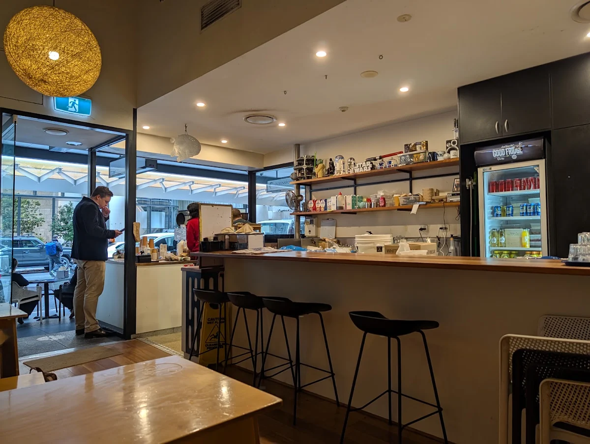 Vibe, Death Star Canteen