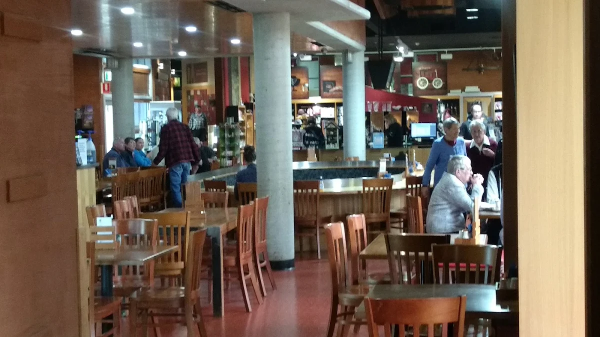 Vibe, Cobb's Coffee Shop