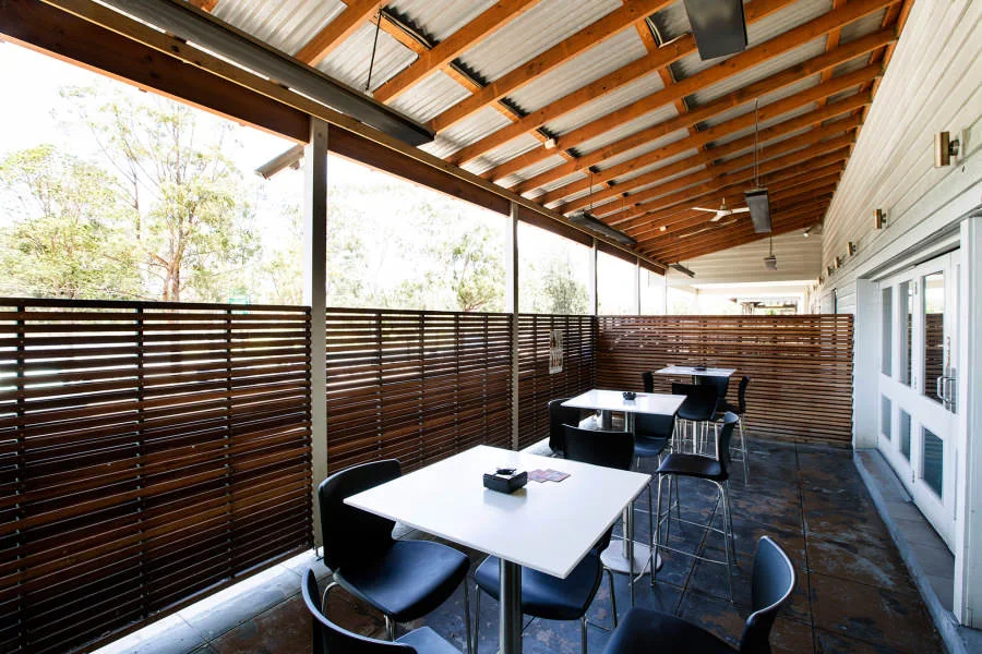 Vibe, Blacktown Inn