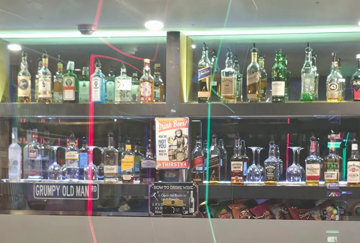 Vibe, Blacktown Inn