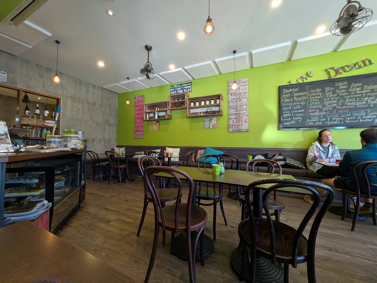 Vibe, Scrumptious on Summer Cafe