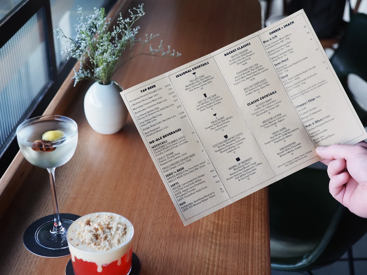 Menu, Rocket Wine