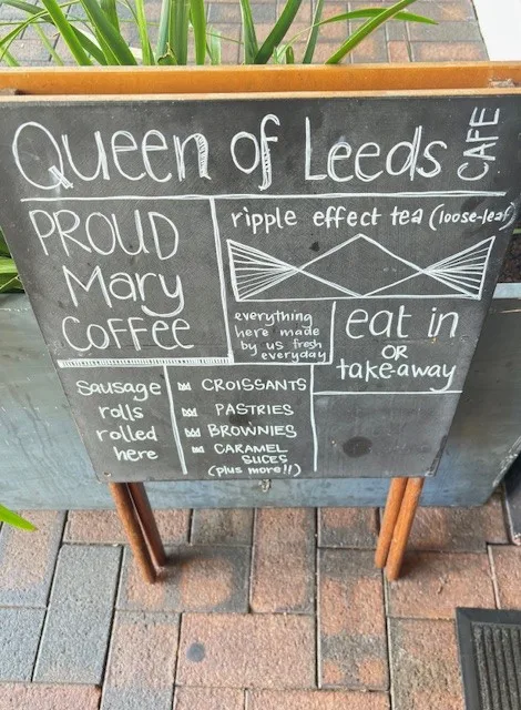 Menu, Queen of Leeds