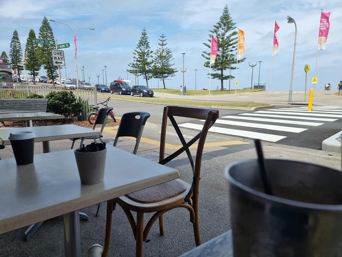 Vibe, Marini Cafe