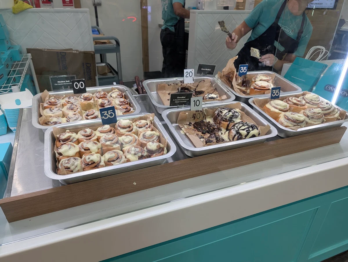 Vibe, Cinnabon Westfield Carousel