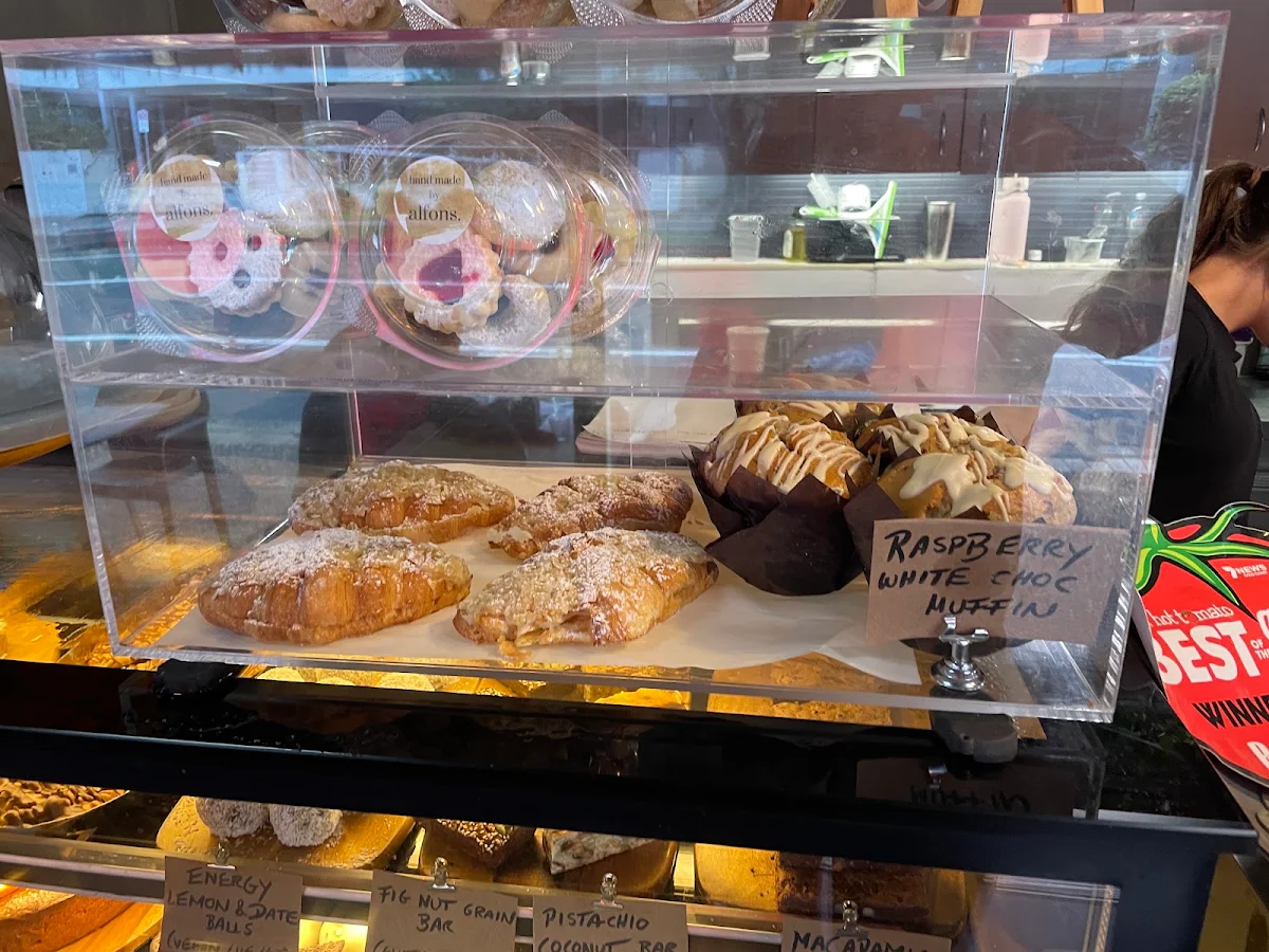 Vibe, Cafe Alfons